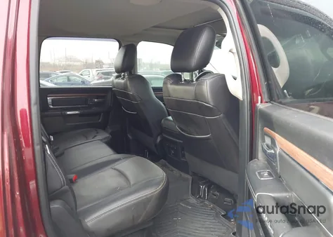 2016 Ram 1500 Laramie z USA, uszkodzony, nr VIN 1C6RR7NM9GS316486